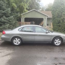 2001 Ford Taurus