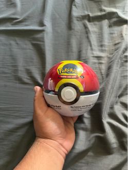 Pokemon Pokeball tin Q4