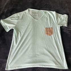 Men’s Pocket T Shirt Size L 