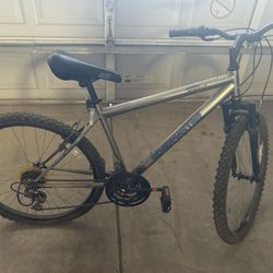 Roadmaster Mountain Bike 26 Inch