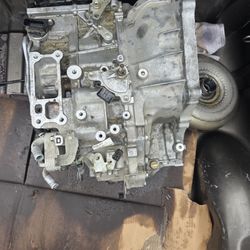 2019 Camry Transmission from 4 Cylinder – Not Working, Good for Rebuild