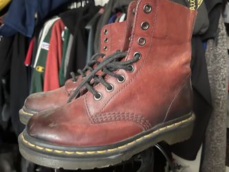 Dr. Martens Burgundy