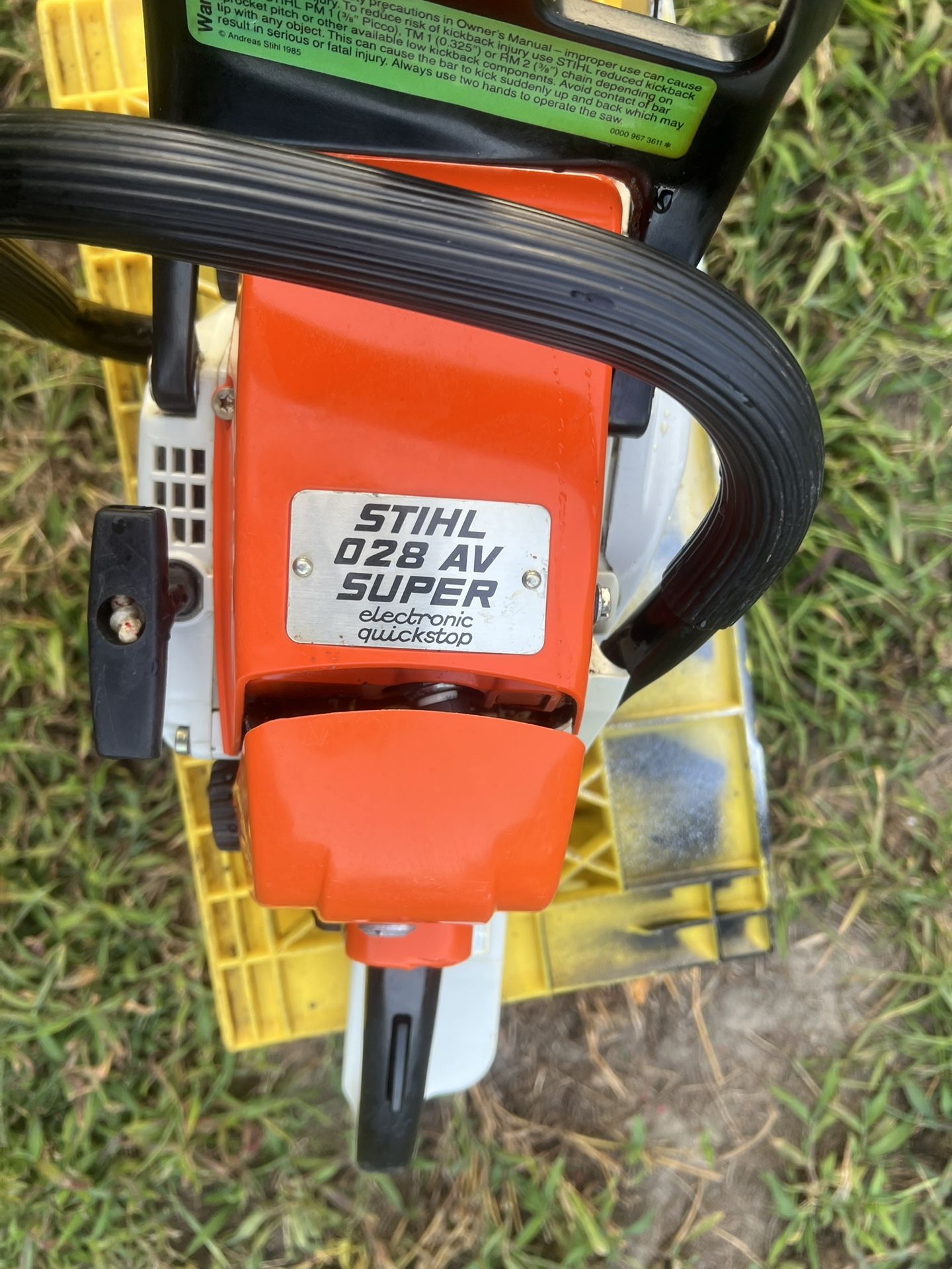 STIHL D28 av súper chainsaw