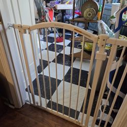 37 Inch Baby Gate 