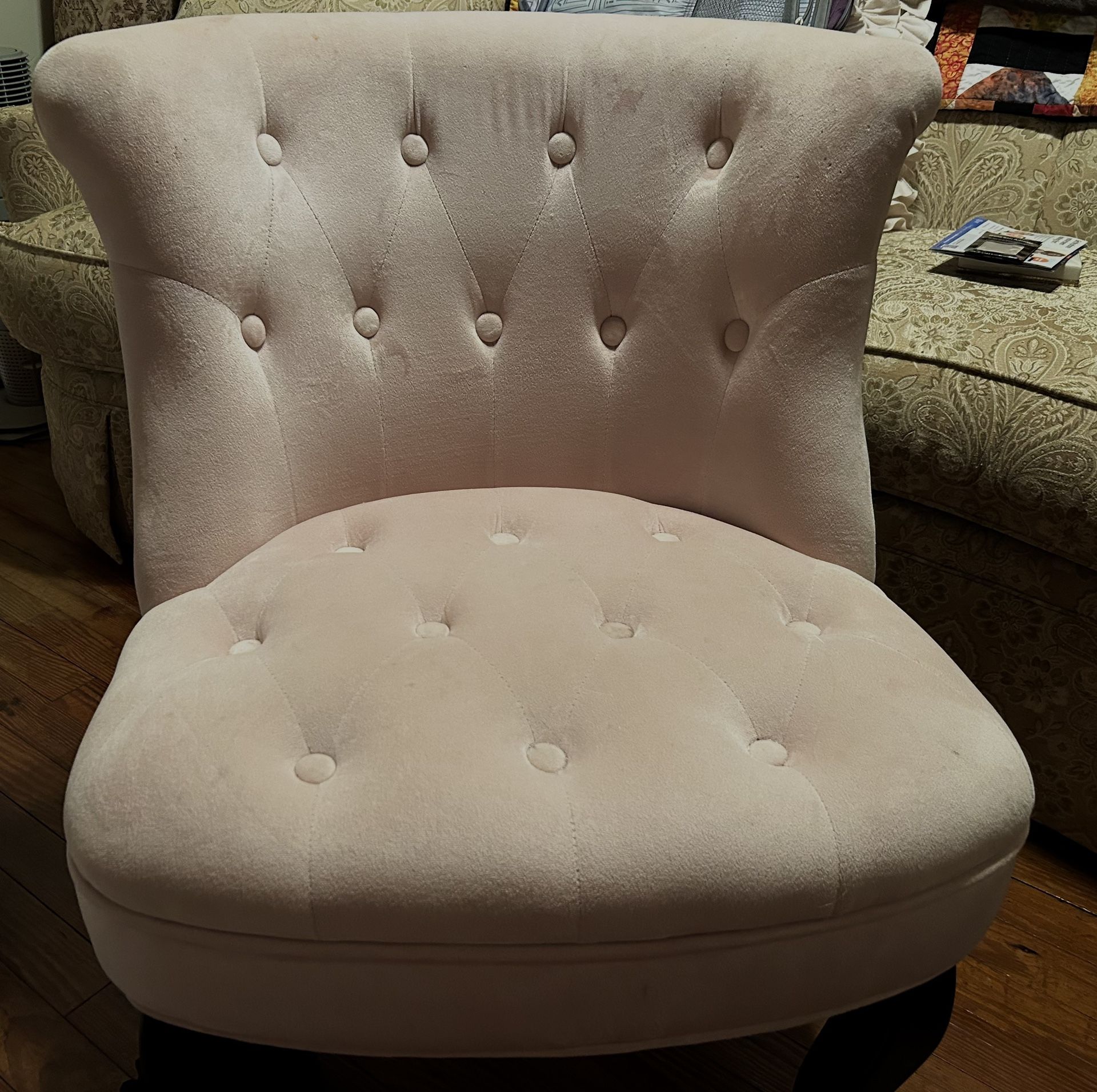 Vintage Pink Velvet Chair.