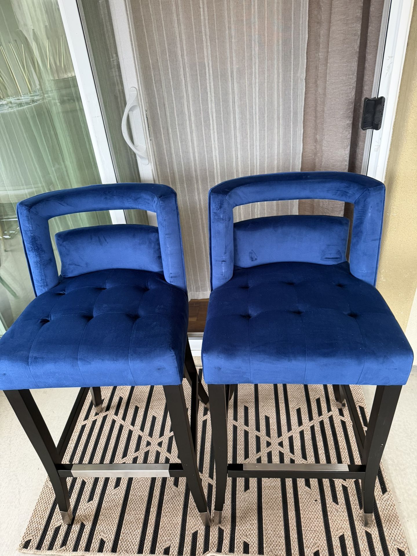 2 Counter Height Barstools 