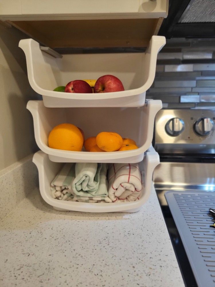 Stackable Storage Bins with Secured Hold
