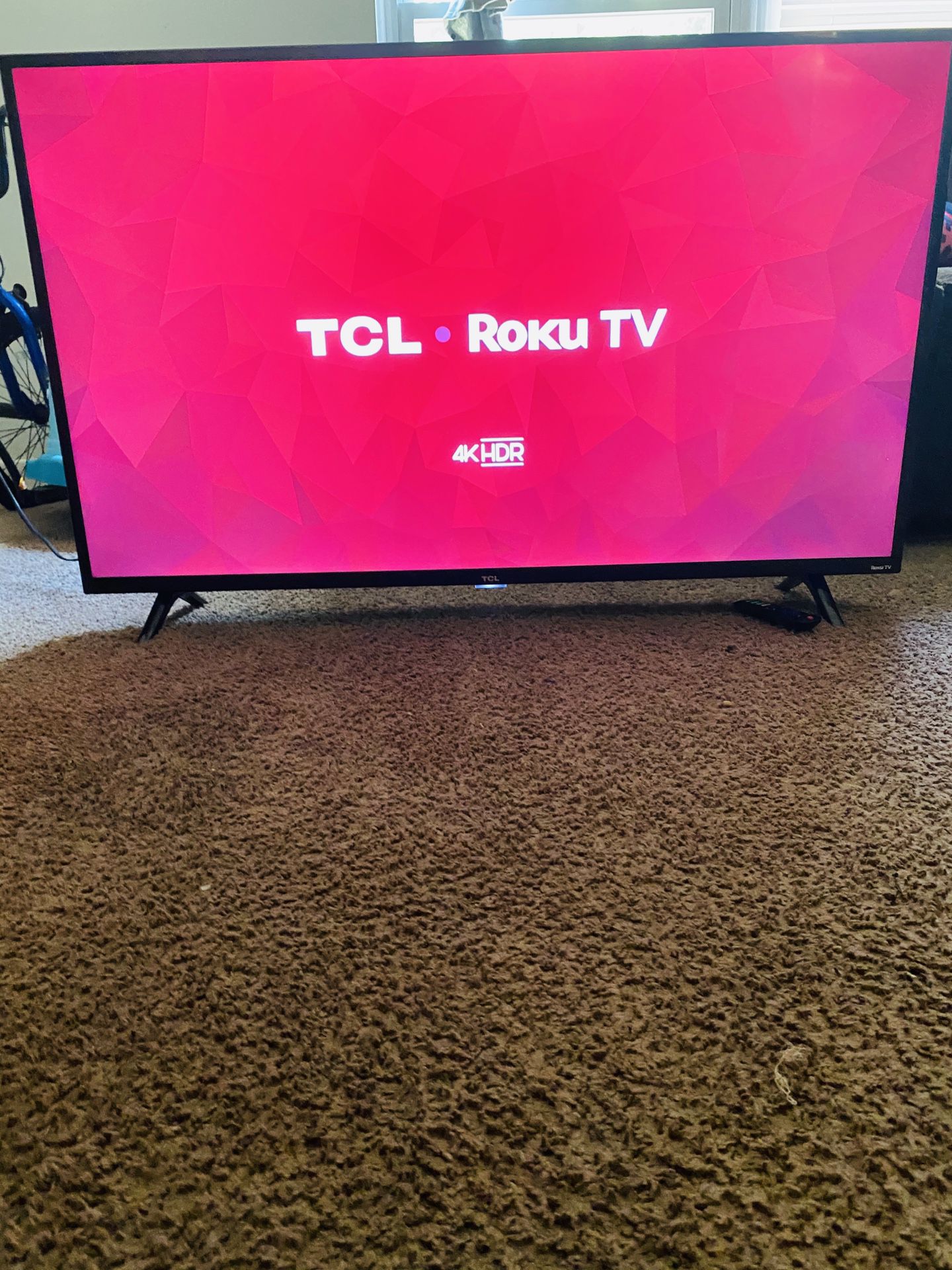 50” TCL Roku Tv with remote, Black, HDMI,4K definition, Model 50S421