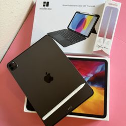 Apple iPad Pro 11” 2nd generation 128GB WiFi + Cellular / unlocked with keyboard and pencil 