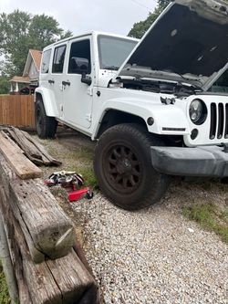 Jeep Wrangler Unlimited 4-Door White