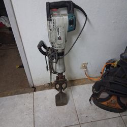 Makita Jack Hammer 