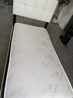 Twin bed