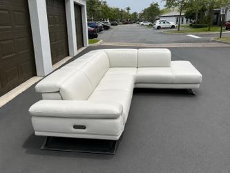 🛋️ Sofa/Couch Sectional - Leather - Delivery Available 🚛