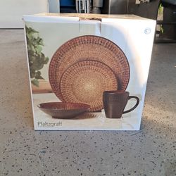 Pfaltzgraff 16pc Dish Set