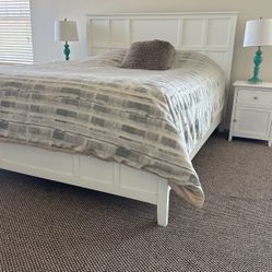 California king bed With Mattress And Nightstands AND MORE! 