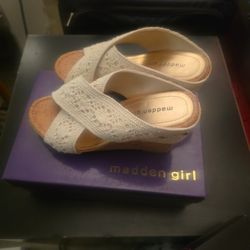 MADDEN GIRL WEDGES 