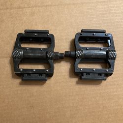 Bicycle pedals (9/16) 