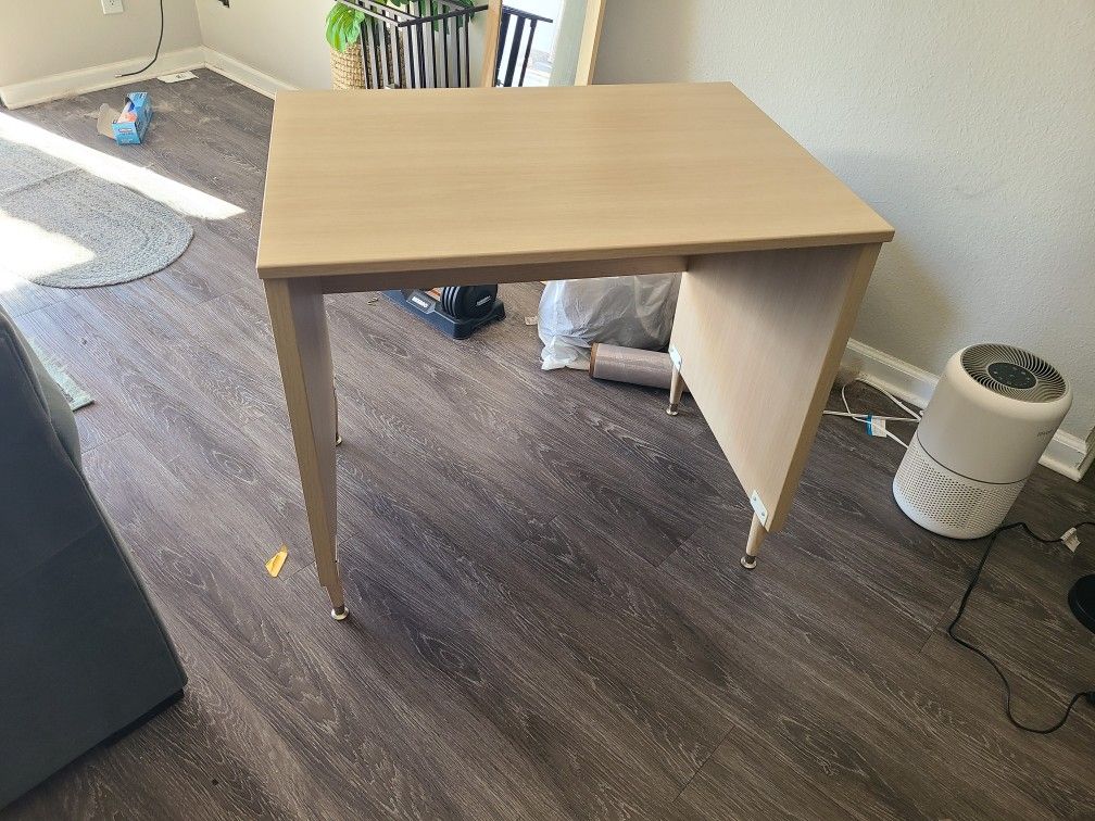 FREE Small Desk / Table