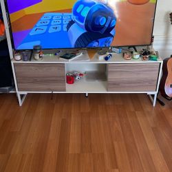 White Tv Stand 