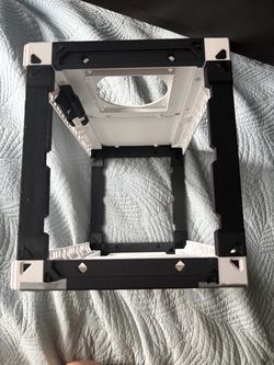 This is a case for multiple different things can be used as a mining rig or a server room. This has multiple purposes.