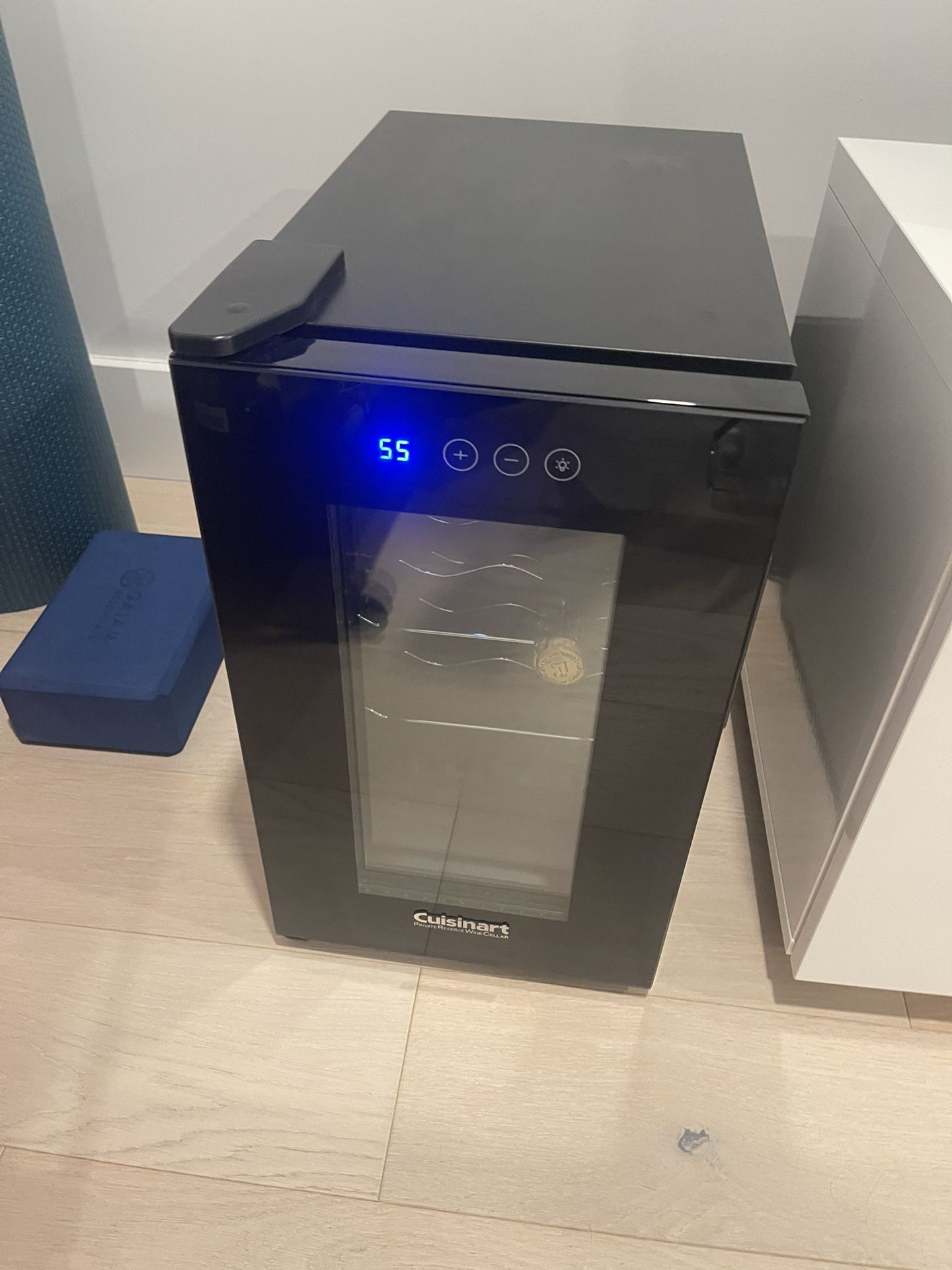 Cuisinart 8-bottle Wine Cellar