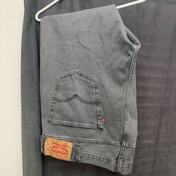 Men’s Levi’s jeans