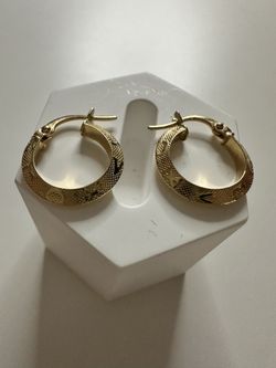 Authentic 18K YG Huggies Earrings