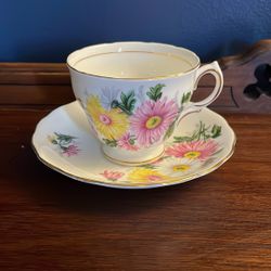 Royal Vale Floral Teacup