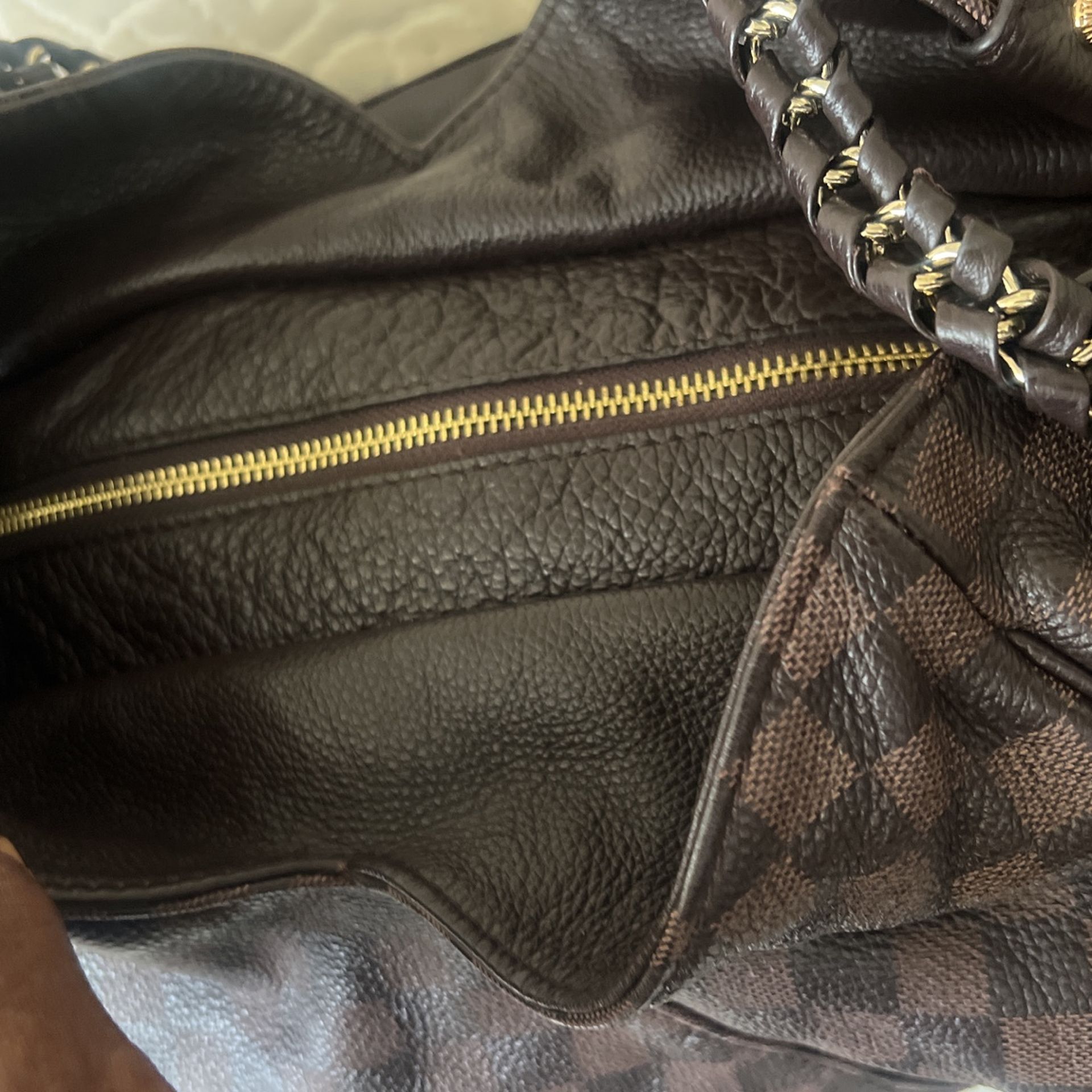 Louis Vuitton Passy Handbag for Sale in Homestead, FL - OfferUp