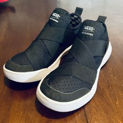 VANS Ultra Range Shoes Size: Women’s 9.5 / Men’s 8 (# 500383)