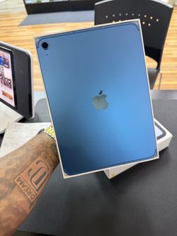 IPAD A16 Unlocked $50 down