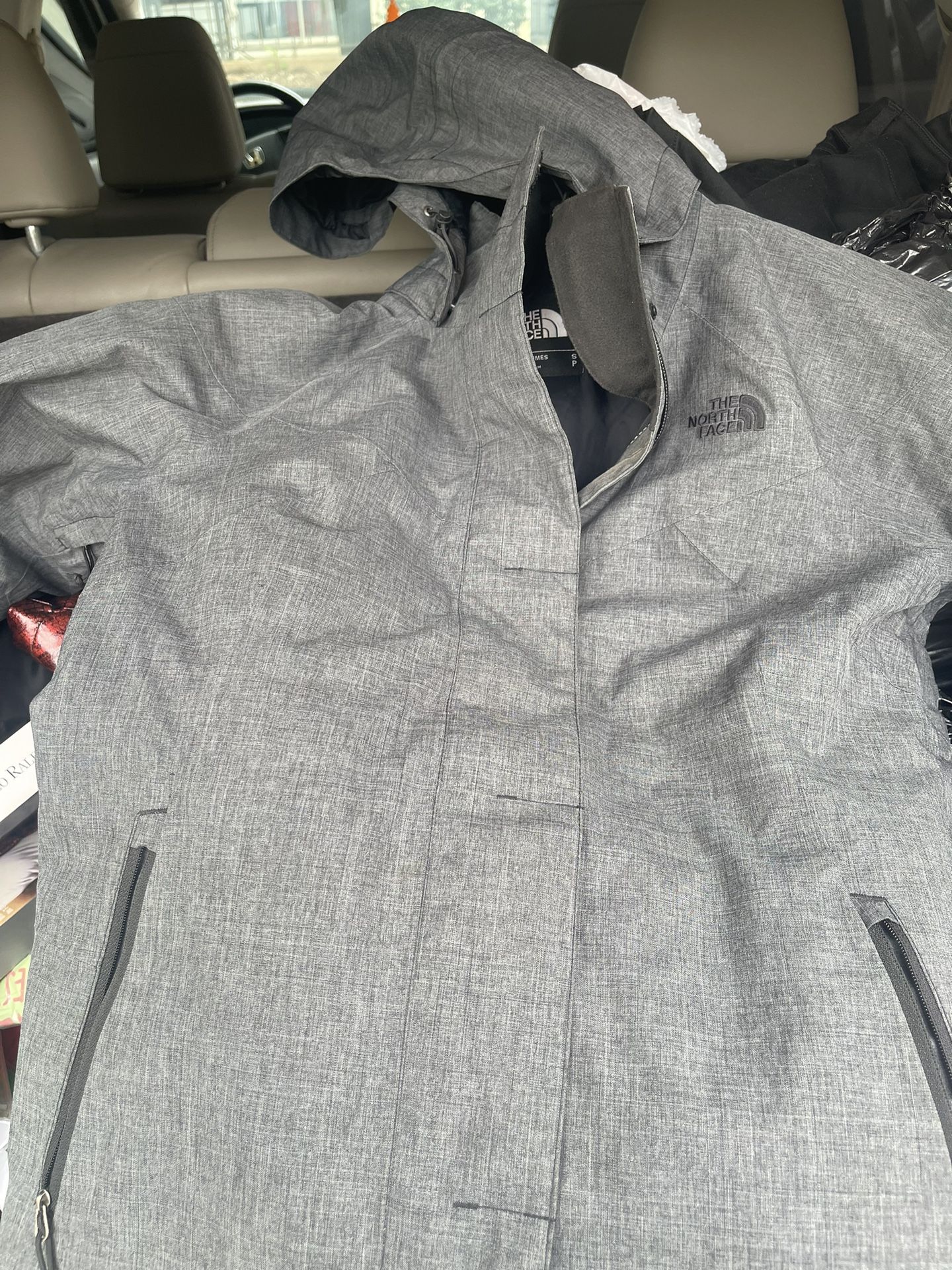 Women’s Fitted North Face Jacket Original $300