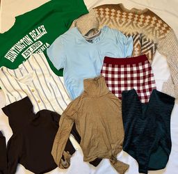 $2 dollar Bin ( random clothing $2 or under )