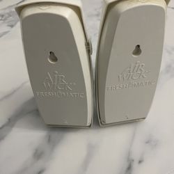 2 Air Wick Spray
