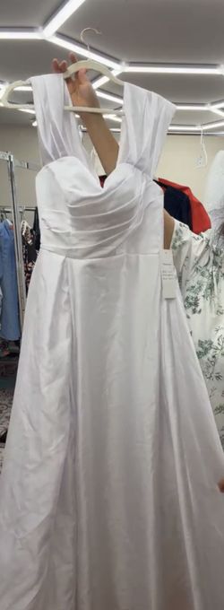 Brand NEW Wedding Formal Dress Size 6