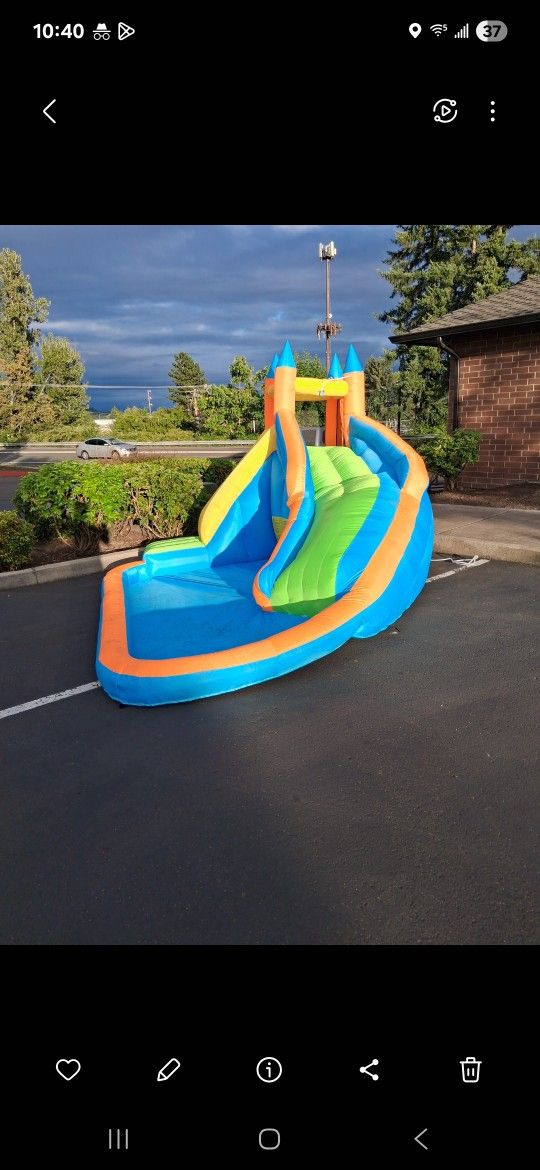 Bouncing Castle Waterslide