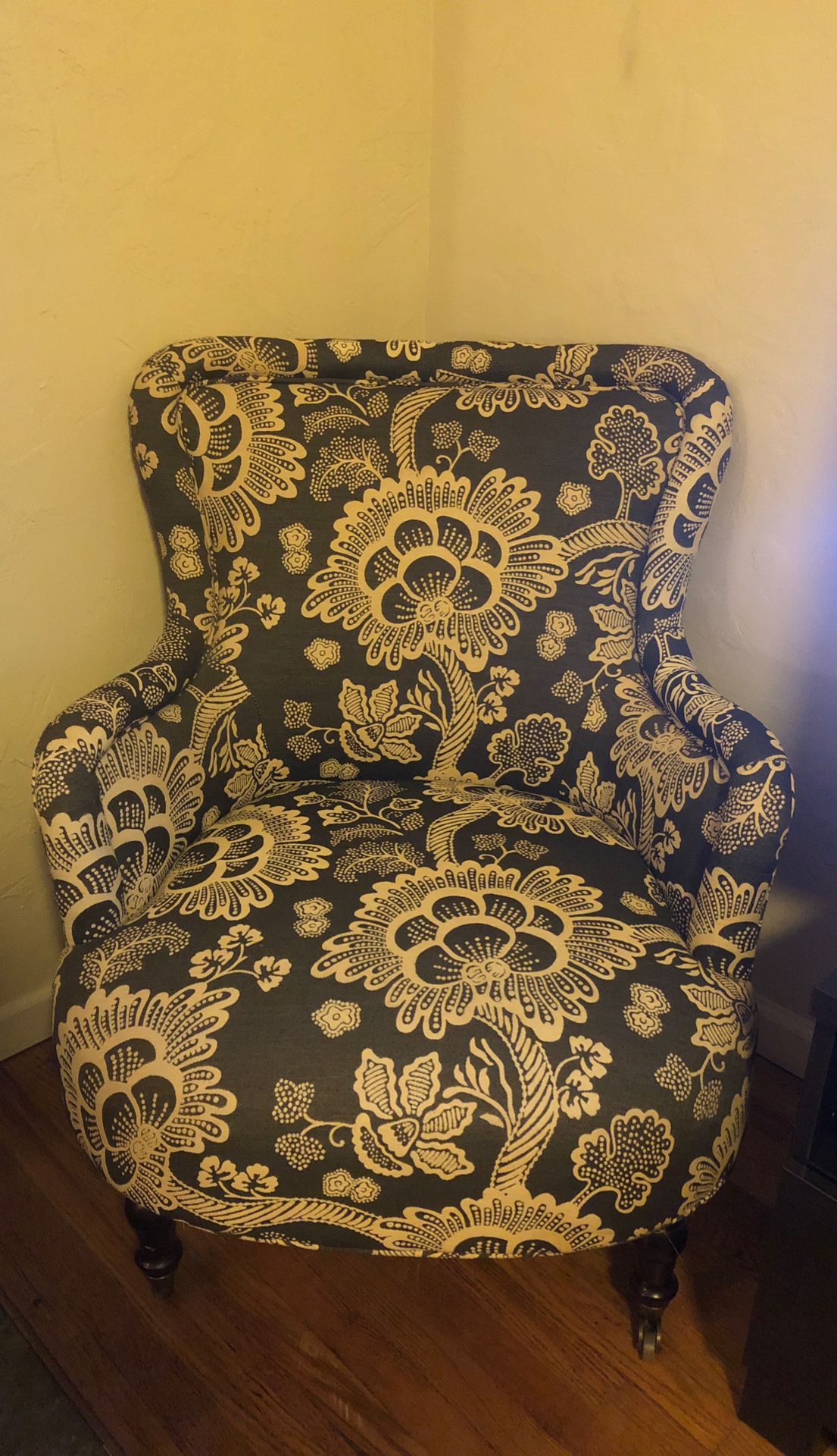 Black and White Floral Reading Chair