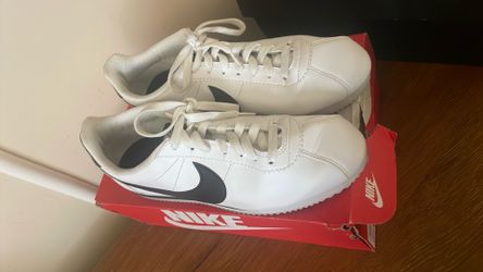 Women’s classic Cortez leather
