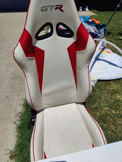 Gaming chair