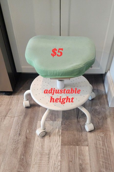 Rolling Stool