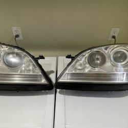 2006 - 2007 Mercedes Benz Headlights