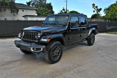 2024 Jeep Gladiator