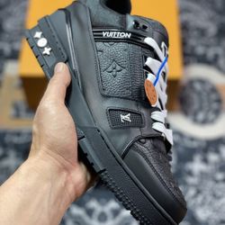 L.ouiss  V.uitton Trainer Sneaker Low