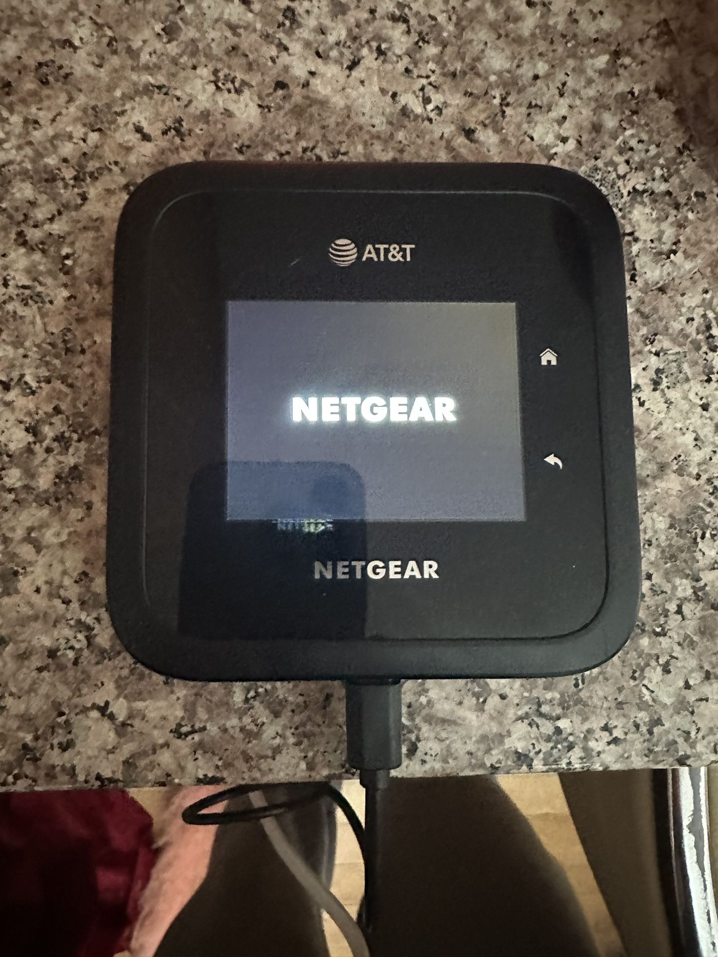 AT&T Netgear Nighthawk Hotspot  Wi-Fi New 