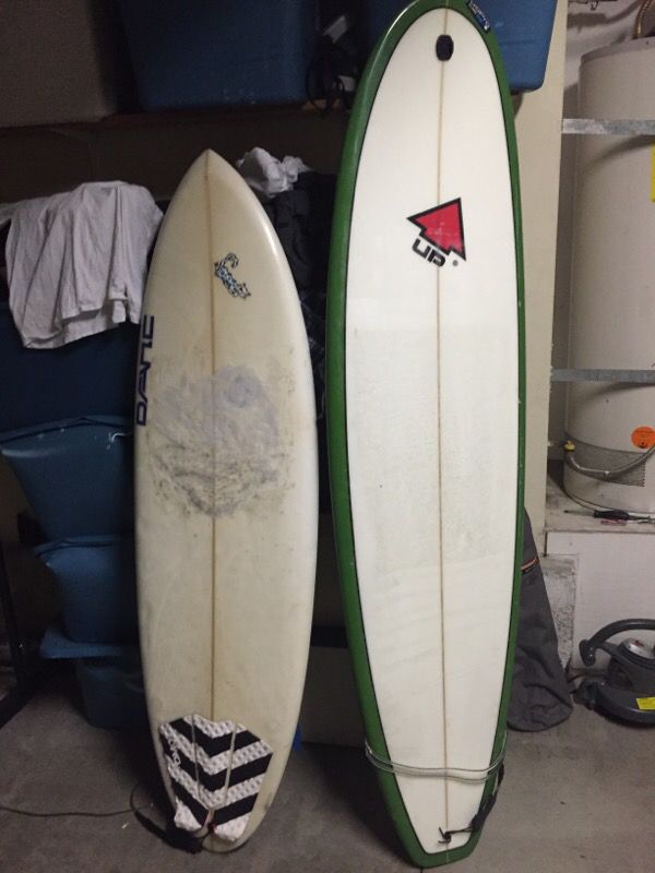 2 surfboards