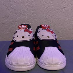 Hello Kitty Shoes