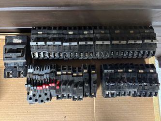 Zinsco/GTE/Sylvania Q243020 20 Amp 3 Pole 240V Type Q-24 Circuit Breaker used $40
