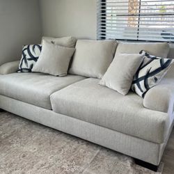 HIGH QUALITY COUCHES
