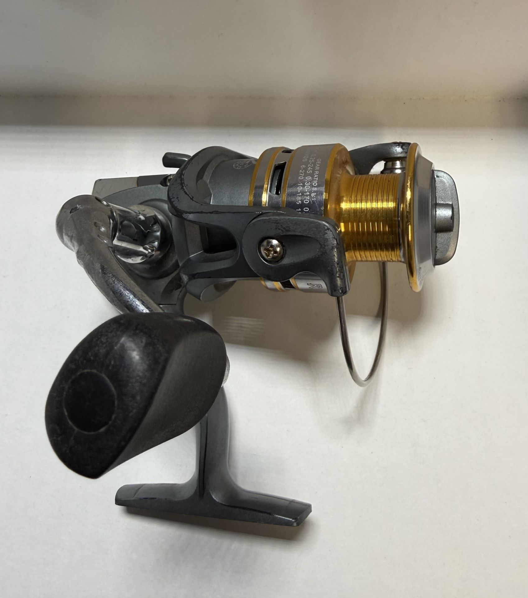 Okuma ROX-30 Spinning Reel Fishing