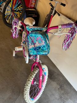 Girls bike